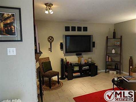 2nd image of 3945 Buena Vista St Unit E