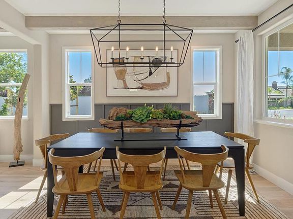 Residence 2 Model Home Dining