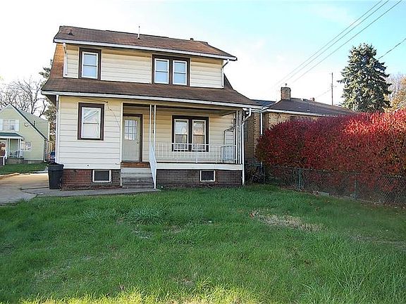 3rd image of 216 Murphy Ave
