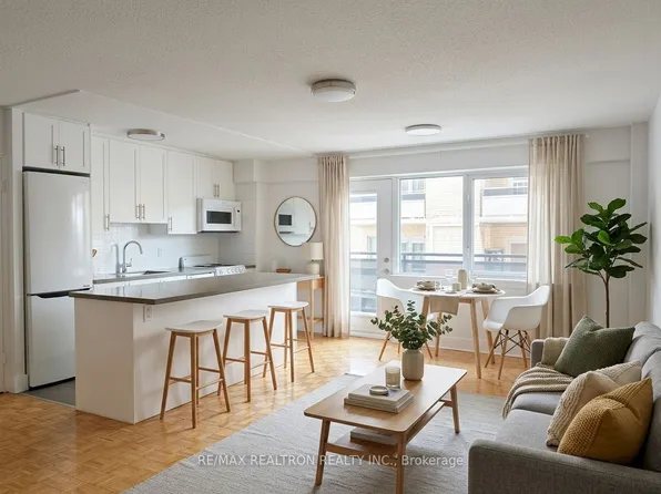 95 Lawton Blvd, Toronto, ON