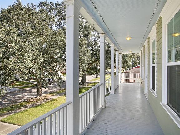 3rd image of 5418 Chatham Dr