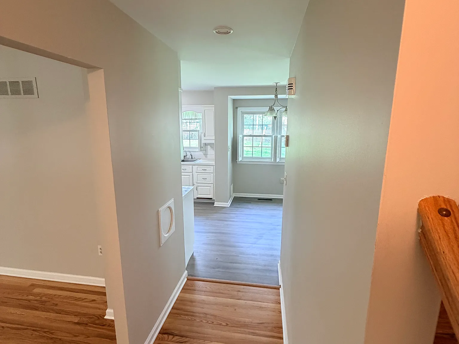 5 bed, 2278 sqft, $4,599 — Photo 4