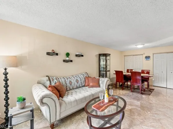 1338 Lavender Ct, Mahwah Twp., NJ 07430