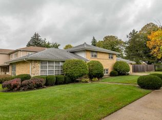 1440 Marshall Dr, Des Plaines, IL