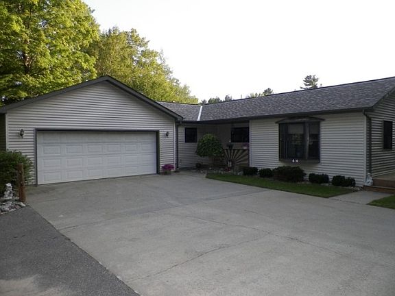 2nd image of 630 Loree Ann Trl