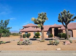 8150 Heartland Cir, Oak Hills, CA 92344