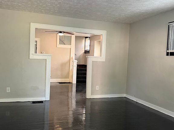 5th image of 810 N Dearborn St #812