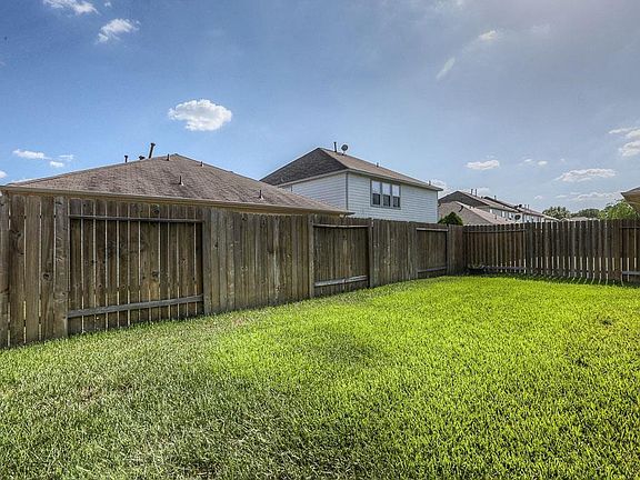 2nd image of 9828 Lace Flower Way