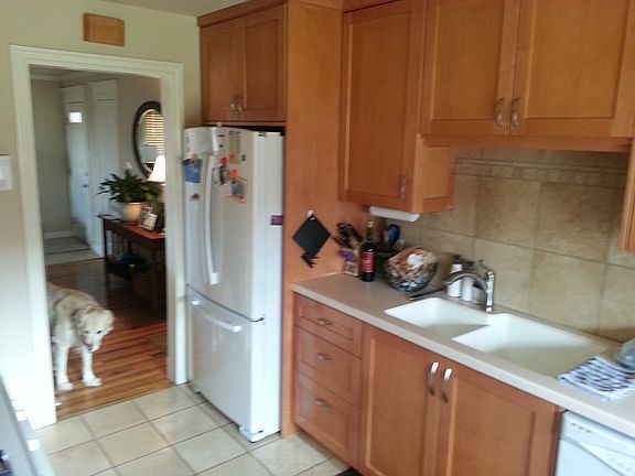 4th image of 2532 E Wilmington Ave