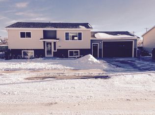 1306 Veterans Park Dr, Rock Springs, WY 82901
