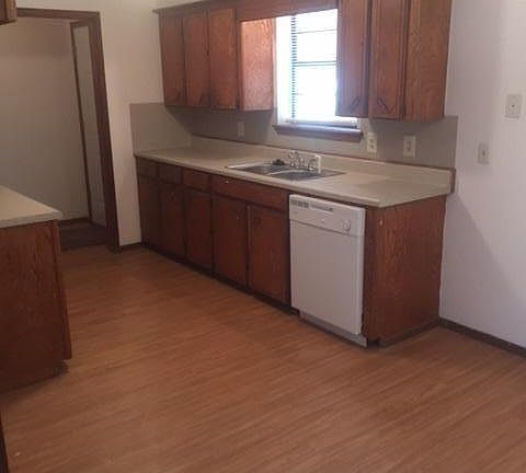 4th image of 423 W 12th Ave #423