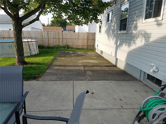 5th image of 166 E Melcourt Dr