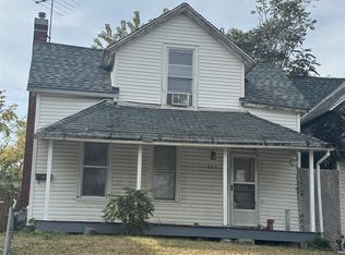805 S 9th St, Burlington, IA