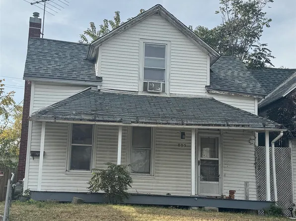 805 S 9th St, Burlington, IA 52601