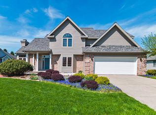 232 Cortina Trl, Lansing, MI 48917