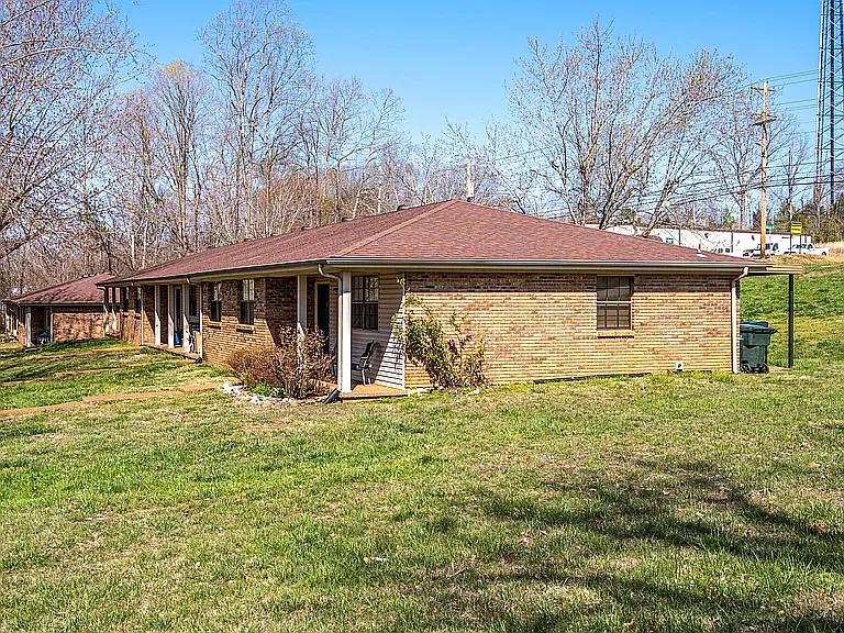 100 Sherry Ln #6