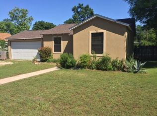 511 Lewis Ave, Kerrville, TX 78028