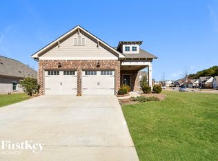 1481 Woodridge Pl, Gardendale, AL 35071