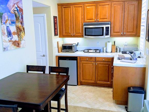5th image of 1007 Mountain Ash Ave