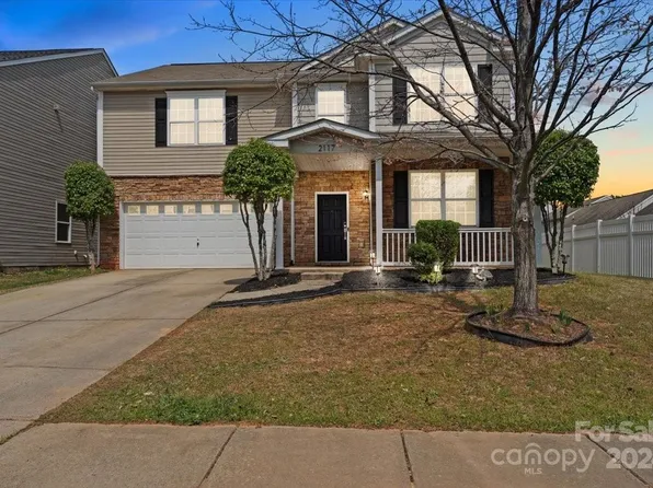 2117 Savannah Hills Dr, Matthews, NC 28105