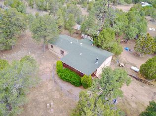 3092 Pinewood Dr, Overgaard, AZ 85933