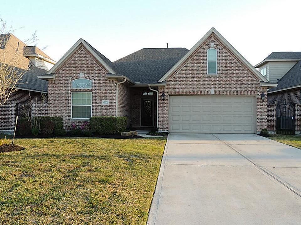 1st image of 4522 Vista Park Dr