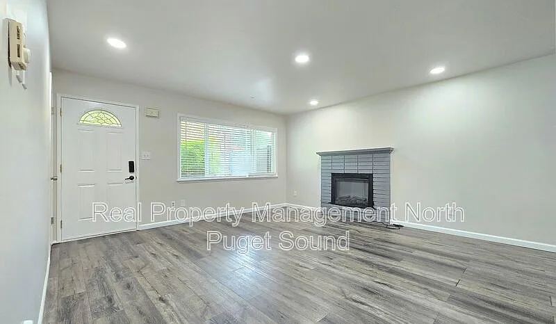 19122 3rd Dr SE — Photo 4
