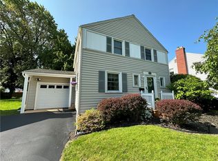 175 Montclair Dr, Rochester, NY 14617
