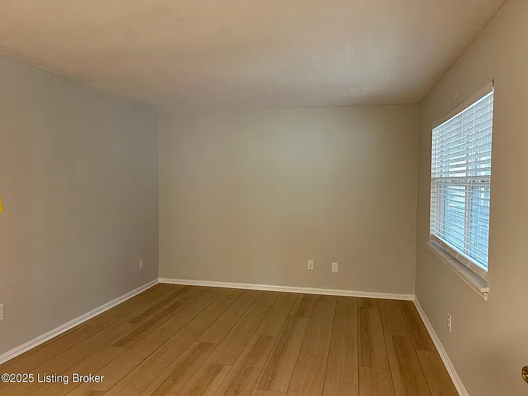 2207 Alta Ave — Photo 6