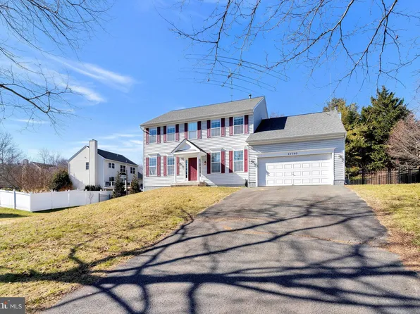 17705 Sweetgum Pl, Round Hill, VA 20141