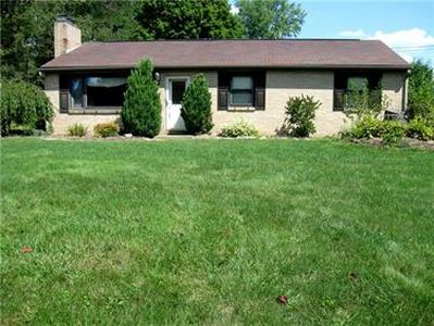 142 Emmet Dr, Beaver Falls, PA, 15010