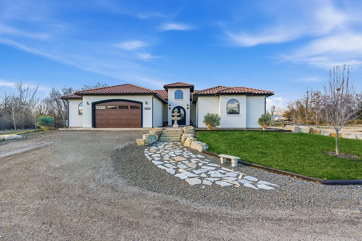 Building Photo - 14555 Simplicity Ln