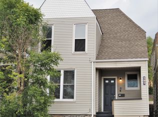 303 W 4th St, Duluth, MN 55806