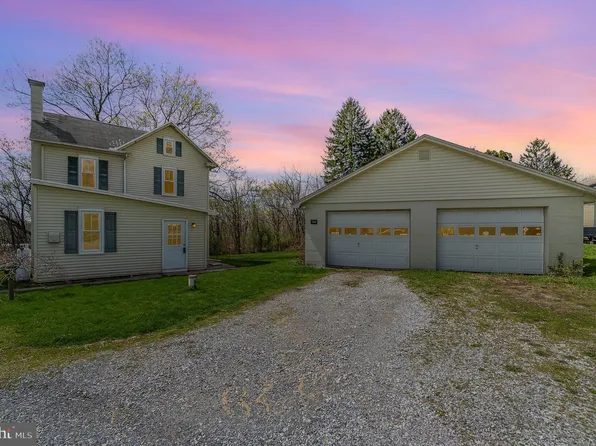 2392 Mountain Rd, Manheim, PA 17545