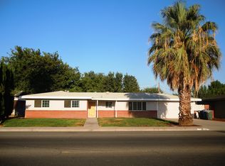 953 Cinnamon Dr, Lemoore, CA 93245
