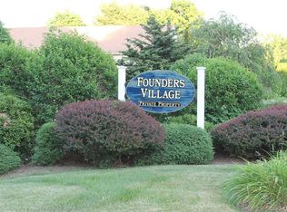 6 Founders Vlg #6, Clinton, CT 06413