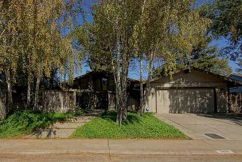 3215 Chesapeake Bay Ave photo 1