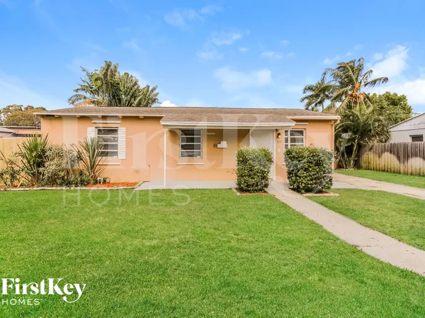 3025 Robert Rd, West Palm Beach, FL 33405