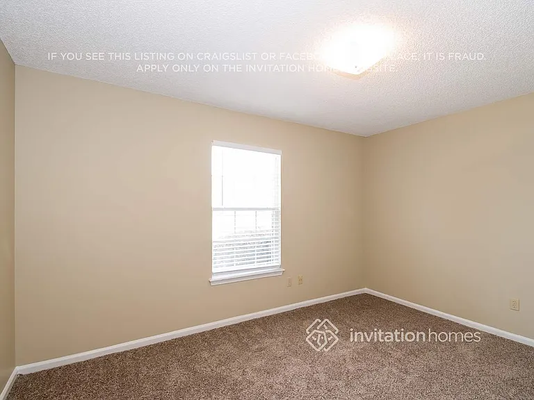 1737 Chalet St — Photo 12