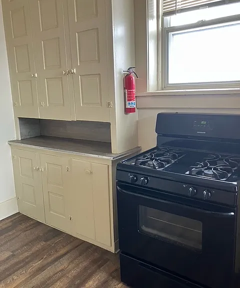 200 W Main St #38 — Photo 6