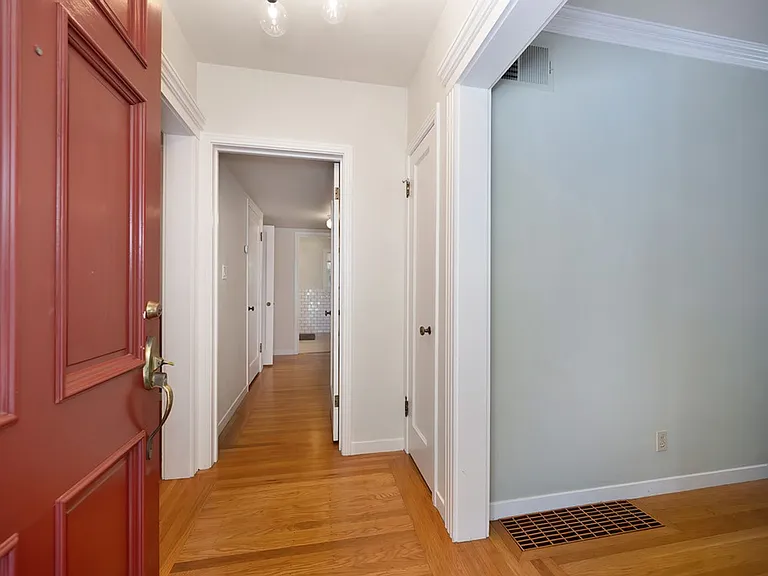 1250 Perkins Way — Photo 7