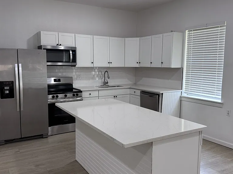 204 Church St #2 — Photo 4