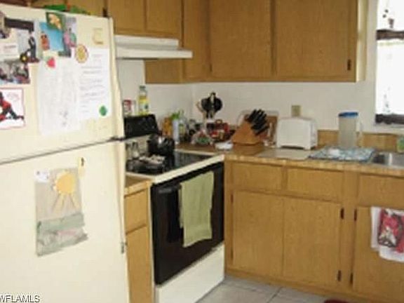 3rd image of 511 SE 5th Pl