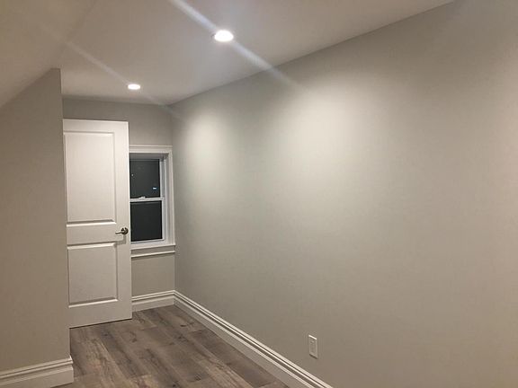 2nd image of 40 Storm St