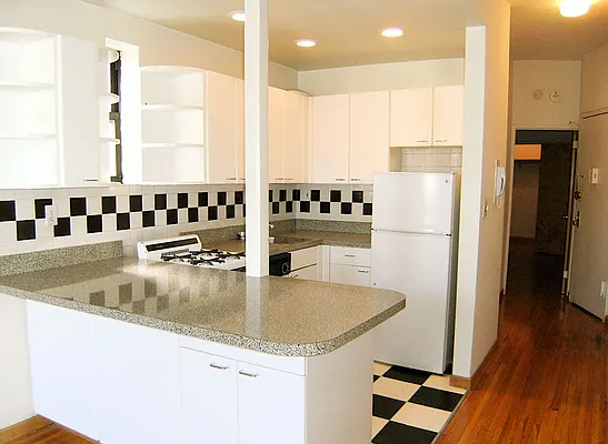 Rented by City Connections Realty | media 31