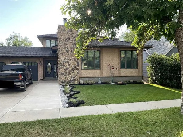 211 E 4th Ave SE, Three Hills, AB T0M 2A0