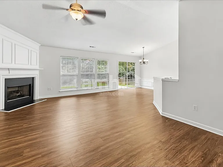 109 Karsten Creek Dr — Photo 6