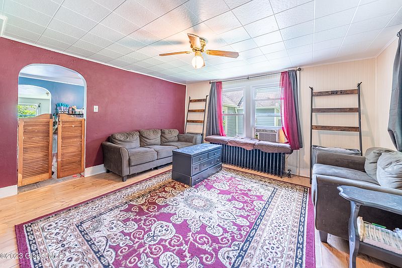 3rd image of 30 Lake Avenue