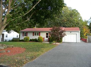 30 Jambray Ave, Warwick, RI 02886