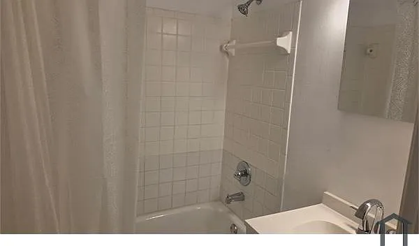 20 SW 12th Ave — Photo 7
